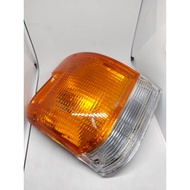 Corner Light Turn Signal Dimmer HINO FC Right Side FB KM777 Including Socket With 1 Bulb