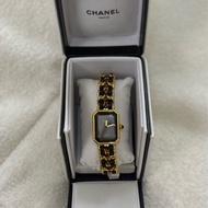 Chanel 方糖首映錶 M號