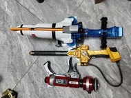 『全球購』萬代dx假面騎士四仔三個打 宇宙劍 消防槍 電棍 聲光