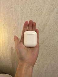 Airpods 2 充電盒加左耳