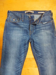 GUESS牛仔褲