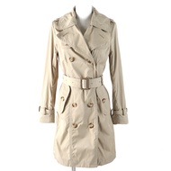 MONCLER GOBIE 風衣，成色極佳，帶有品牌標誌標籤、紐帶和腰帶，棉混紡尼龍材質。米色。正品。推薦女士穿著。