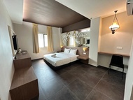 Hotel Jade CIQ