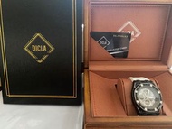 【DICLA 迪克拉】黑耀滿天星石英商務腕錶(矽膠錶款) DC930
