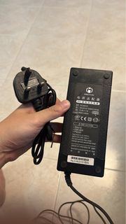 Inmotion 電動車充電器