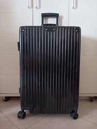 黑色鋁合金 24吋旅行喼/行李箱 24 inch suitcase / baggage / luggage