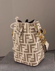 FENDI Mon Tresor Bucket bag 米色 水桶包 手袋