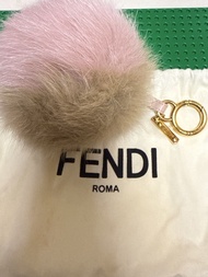 FENDI fox fur PON PON bag charm 毛毛球掛飾