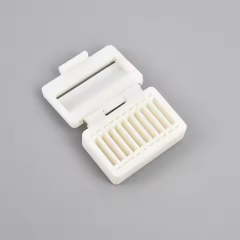 battery storage box Adapted CR2032 button battery LR44 finishing box electronic storage box