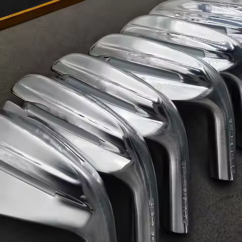 New Golf Club Iron Set P 790 Silver (4-9 / P with 7 pieces)