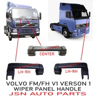 J07S14 WIPER PANEL HANDLE VOLVO FM10 FM12 FM/FH V1 VERSON 1