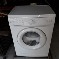 MESIN CUCI FRONT LOADING SHARP ES-FL860S BEKAS. KONDISI HIDUP.