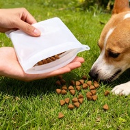 Dog Training Bag Silicone Dog Food Bag Pet Snack Bag Waterproof Dog Training Bag & Walking Bag