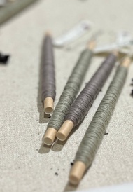 紫蘇葉染/五倍子染 -手工草木染刺子繡線 20/2 20/3 20/4