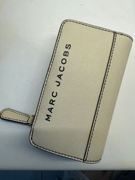 MARC JACOBS中夾