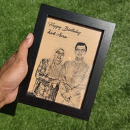Hadiah Gambar Potret Laser Engraving atas Laminated Playwood