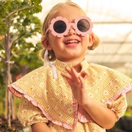 จัดส่ง 18 Sep lookbookpetite ellen top yellow daisy