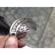 Handle tarikan laci kuningan motif batik Juwana lasbye 3325wu