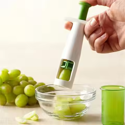 1pc,MultiFunctional Grape Cutter,Grape Kitchen Accessories, Cake Decoration Tool, Fruit Slicer, Kitc