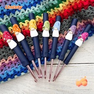 UMISTY Yarn Crochet Hook, Gnome Metal Rainbow Gnome Crochet Hook,  Funy Yarn DIY Tool Dwarf Crochet