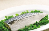 【天和鮮物 挪威鯖魚排(淡口味)】油脂含量豐富，魚肉緊實且具甘味。