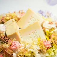 桃膠美人胚子 | 絲瓜水皂 | 保濕。洗完臉臉不緊繃