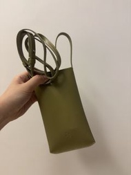 LOJEL Iloj – Phone Sling (Olive) 手機斜背包 皮革 橄欖綠色 生日禮物！