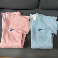呂明才小學校服