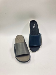 3013 一片式黏貼真皮男拖鞋 運動拖鞋