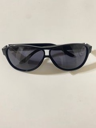 二手Gucci太陽眼鏡Gucci墨鏡古馳墨鏡無墊鼻雷朋款gucci000