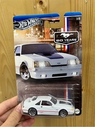 JBY5/GRT01 Siêu xe HW 84 Ford Mustang SVO - trắng - D68 - LICCA