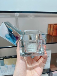 Kem dưỡng trắng da nâng tone và cấp ẩm Luvstar 50ml