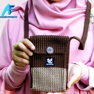 Tas Selempang Rajut warna Kombinasi untuk HP, Uang Dll
