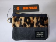 全新未用過未剪牌絕版 Head Porter Denim X Mombasa 拉鍊豹紋
毛绒拼丹寧布料散子包/收納包 
斷捨離價💥$400💥