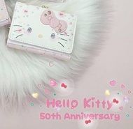 📍HELLO KITTY凱蒂貓50週年紀念短夾 皮夾  錢包 零錢包 皮包 生日禮物（預購優惠）