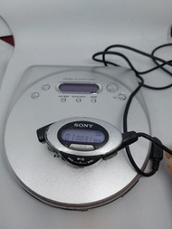 SONY D-EJ815 測試過正常可以用cd播放機(包括正常線控)有光纖輸出功能。