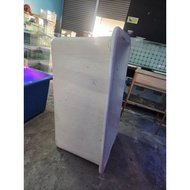 Fiber tank 4*2 1/2*2 1/2 ft secondhand ️