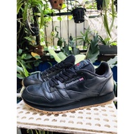 Reebok Classic Leather Allblack Original Second Preloved Sneakers