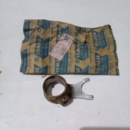 Nos yamaha shift fork 3 Hs1 Ls2 Rd125 183-18513-00