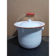 Arinola Enamel potty chamber 26cm