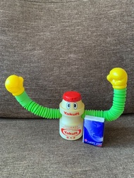 益力多 伸縮手臂拳手機械人公仔 yakult figure 80年代懷舊文具 絕版+Yakult 益力多50週年限量紀念版布袋／帆布袋｛連｝公仔、鎖匙扣、file、貼紙