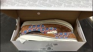 全新 US 11 Vans x Labubu the monster shoes (Labubu Brown) 公仔鞋