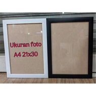21x30cm photo frame, 2cm frame width, with glass
