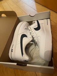 Nike Air Force 1 白色黑勾