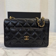 Chanel 黑荔枝皮金釦肩斜背WOC AP3464