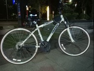 捷安特Giant aluxx 6000 series butted tubing 27段變速 越野車 自行車 腳踏車 公路車 運動登山車 休閒（二手六成新）