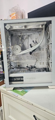 白色電腦機箱(Montech air 1000+4隻機箱風扇)+Corsair CX750F RGB火牛+Thermalright Elite 240 argb水冷散熱