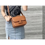 Celine Embossed Arc de Triomphe Tofu Bag Arc de Triomphe Big Lock Cowhide Box Shoulder Bag Messenger