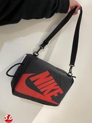 S.G NIKE SHOE BOX BAG 黑紅 鞋袋 鞋盒 運動 健身包 手拿 手提袋 DA7337-010