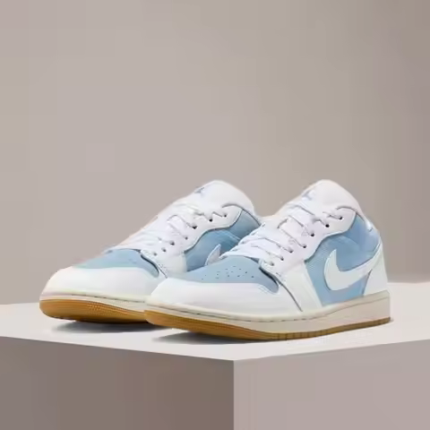 Nike Air Jordan 1 Comfortable and Versatile Non-Slip, Durable, Cushioned Retro Blue and White Basket